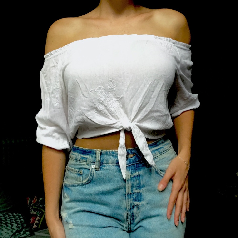 🐞Rebellion Grecian Tie-Front Crop Top
